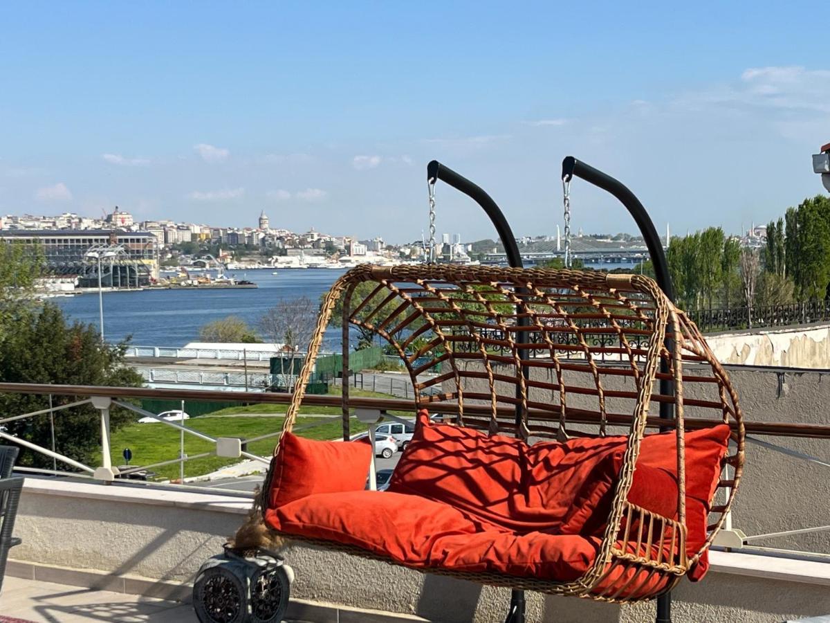 Waterfront Apartment By The Tram - Terrace With Dome & Golden Horn View In Fatih Isztambul Kültér fotó