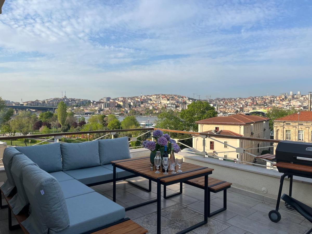 Waterfront Apartment By The Tram - Terrace With Dome & Golden Horn View In Fatih Isztambul Kültér fotó