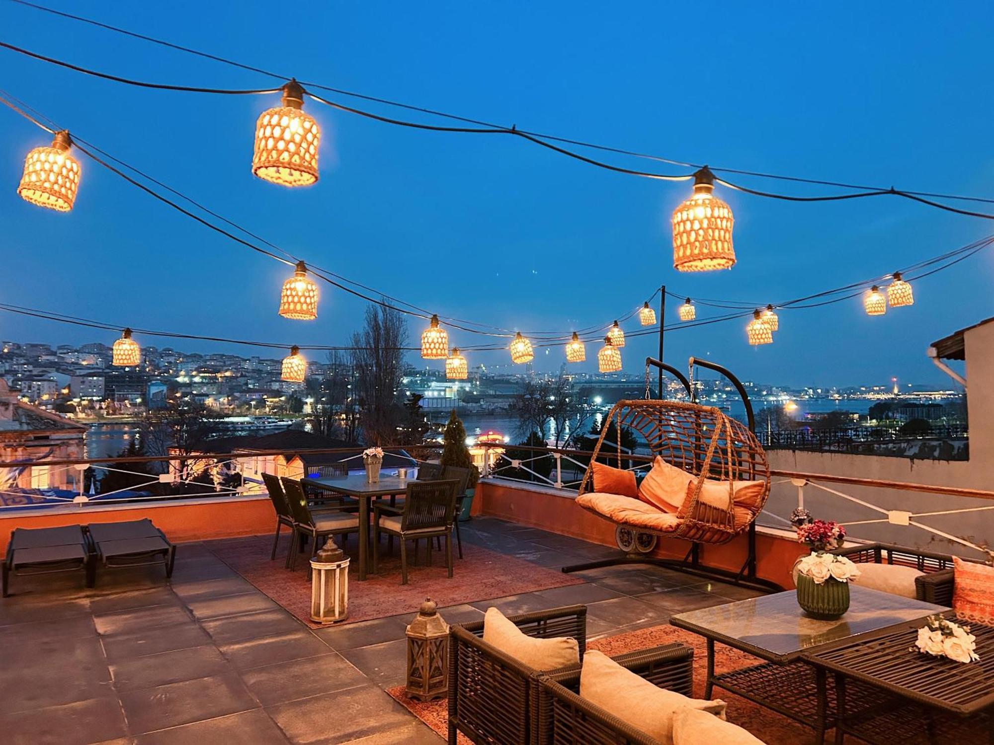 Waterfront Apartment By The Tram - Terrace With Dome & Golden Horn View In Fatih Isztambul Kültér fotó