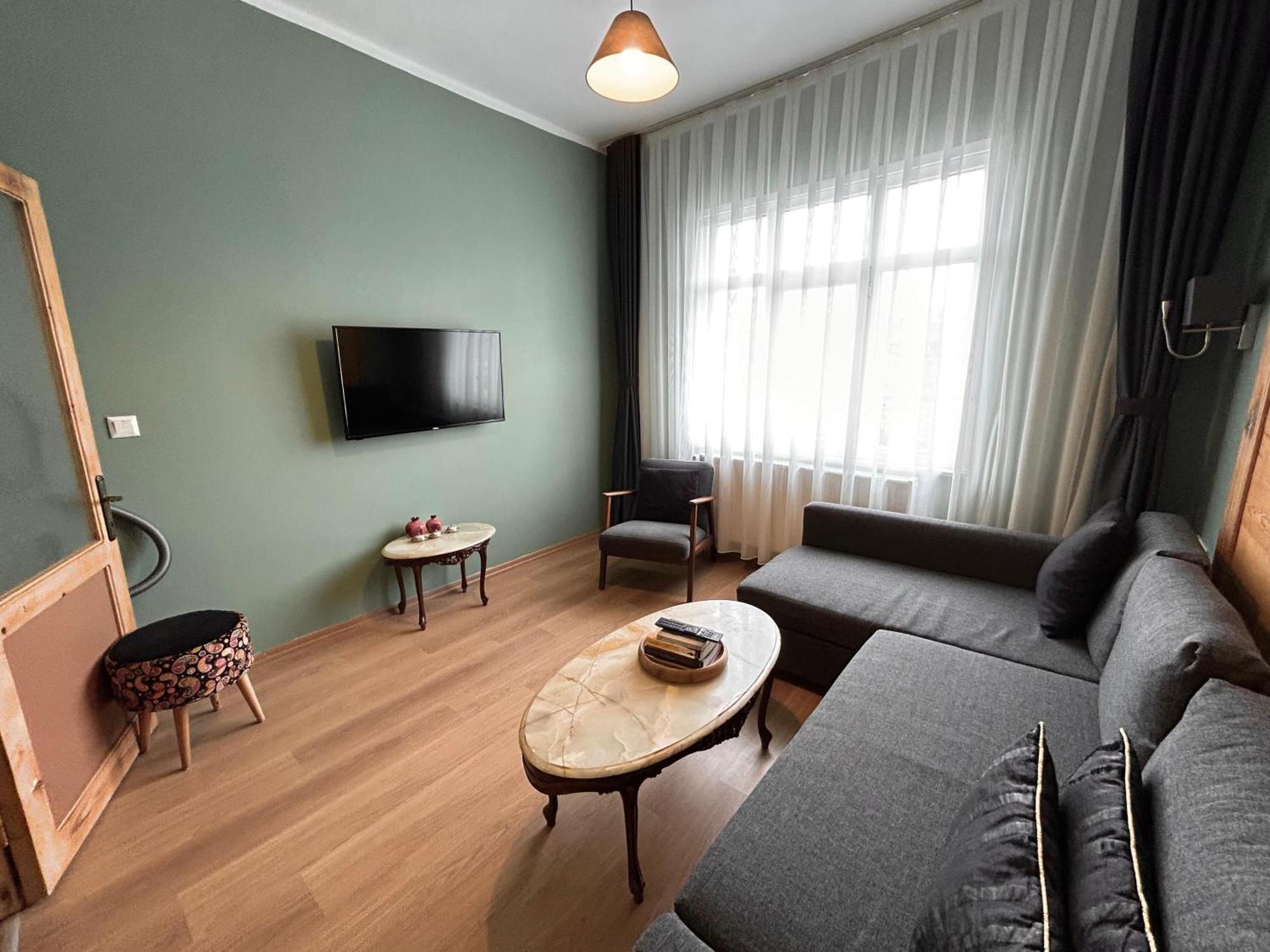 Waterfront Apartment By The Tram - Terrace With Dome & Golden Horn View In Fatih Isztambul Kültér fotó