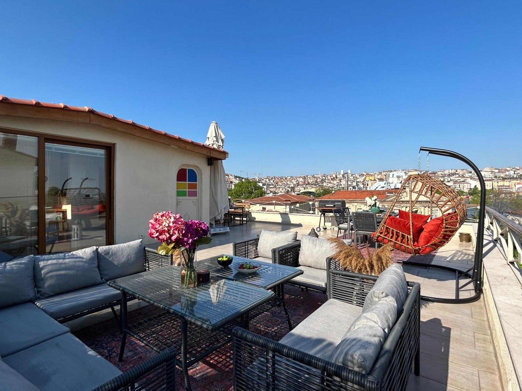 Waterfront Apartment By The Tram - Terrace With Dome & Golden Horn View In Fatih Isztambul Kültér fotó